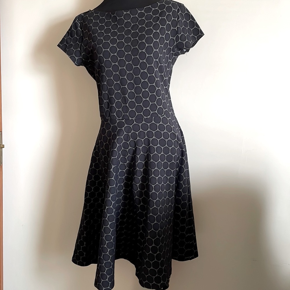Leota Pullover Circle Pattern Dress - image 1